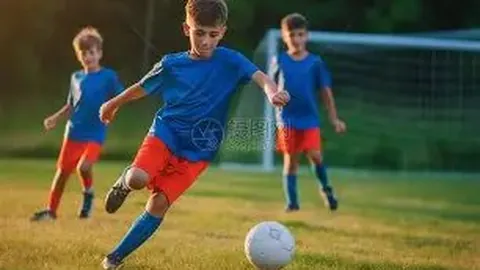 《英超焦点争议：贝席再现神干扰，VAR力挽狂澜，昔日炮轰主裁的枪手今夜如何看？》