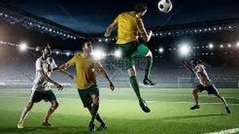 泰勒在执法战局中屡次亮牌，蓝军领牌王冠非他莫属，场均2.36张牌冠绝各队！