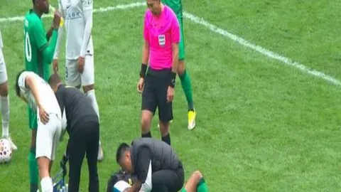 揭秘中青赛U15霸主秘诀：传控与长传之争，谁才是制胜之道？