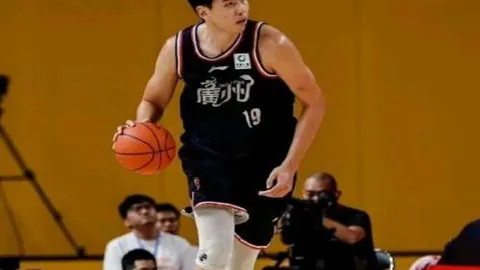 曼联决心留B费，贝林厄姆展望未来十年加盟皇马
